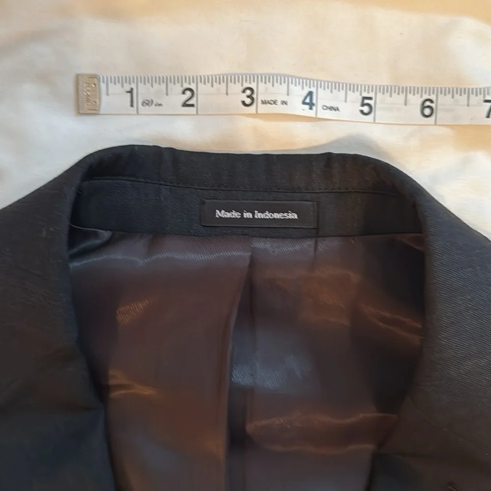 Pronto Uomo Platinum Two Piece Suit NWOT